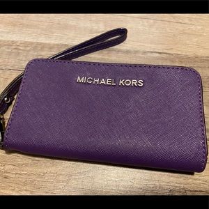Michael Kors Wristlet/Wallet